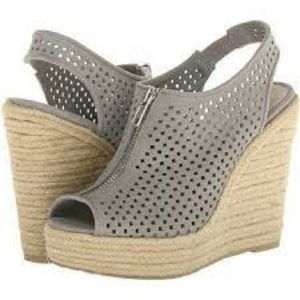 Steve Madden Olivvia Wedge gray size 8